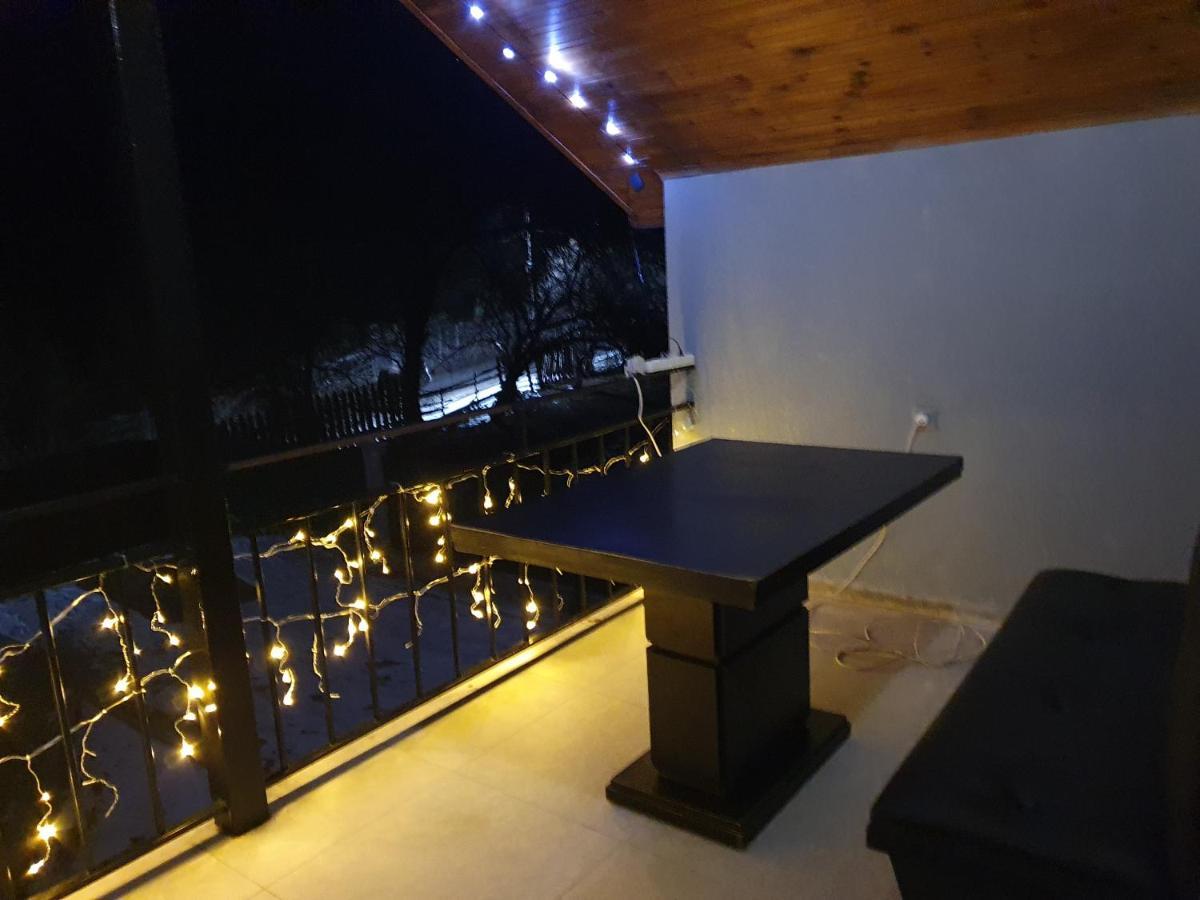 Gesh House Apartment Borjomi ภายนอก รูปภาพ