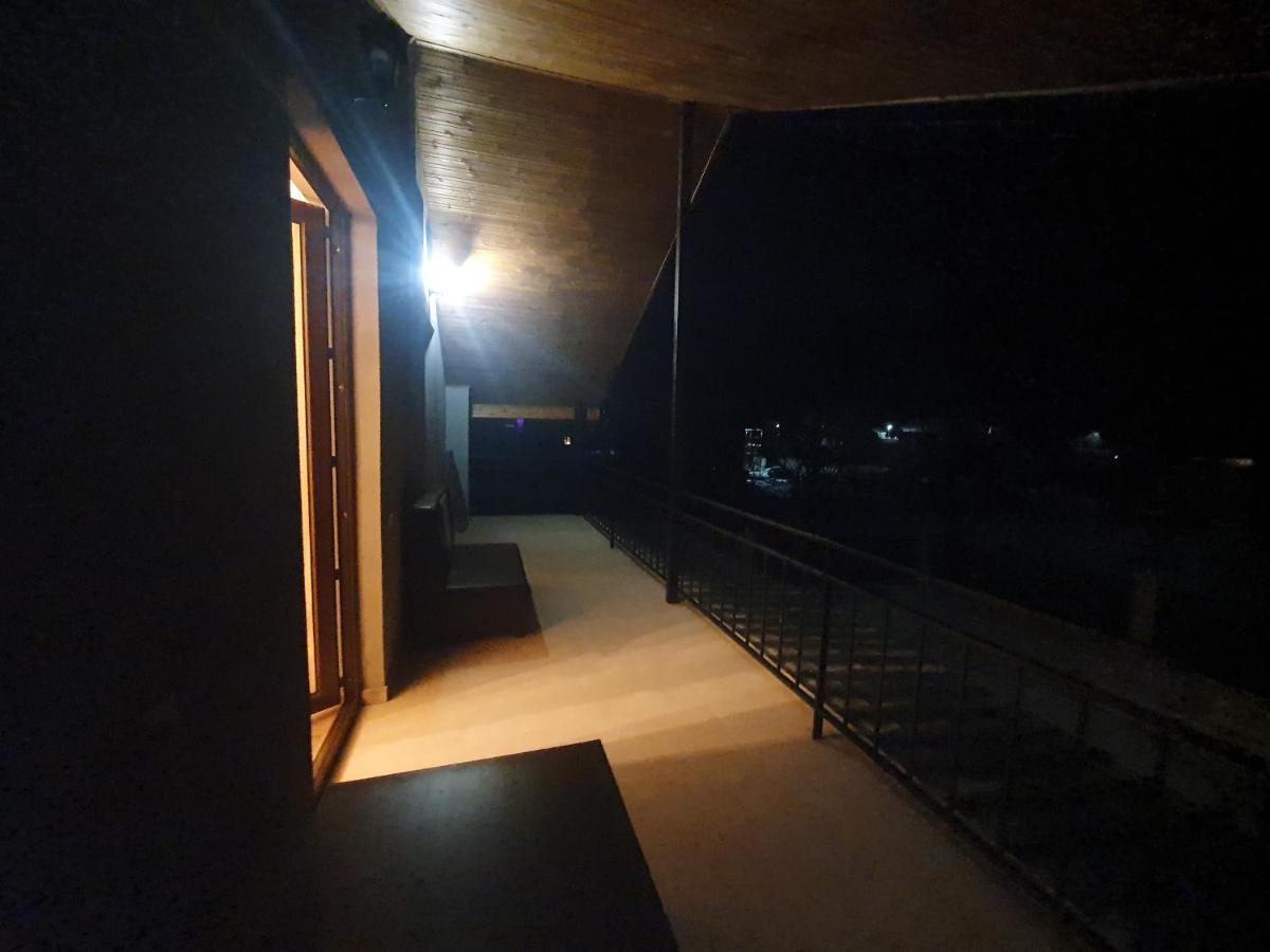 Gesh House Apartment Borjomi ภายนอก รูปภาพ